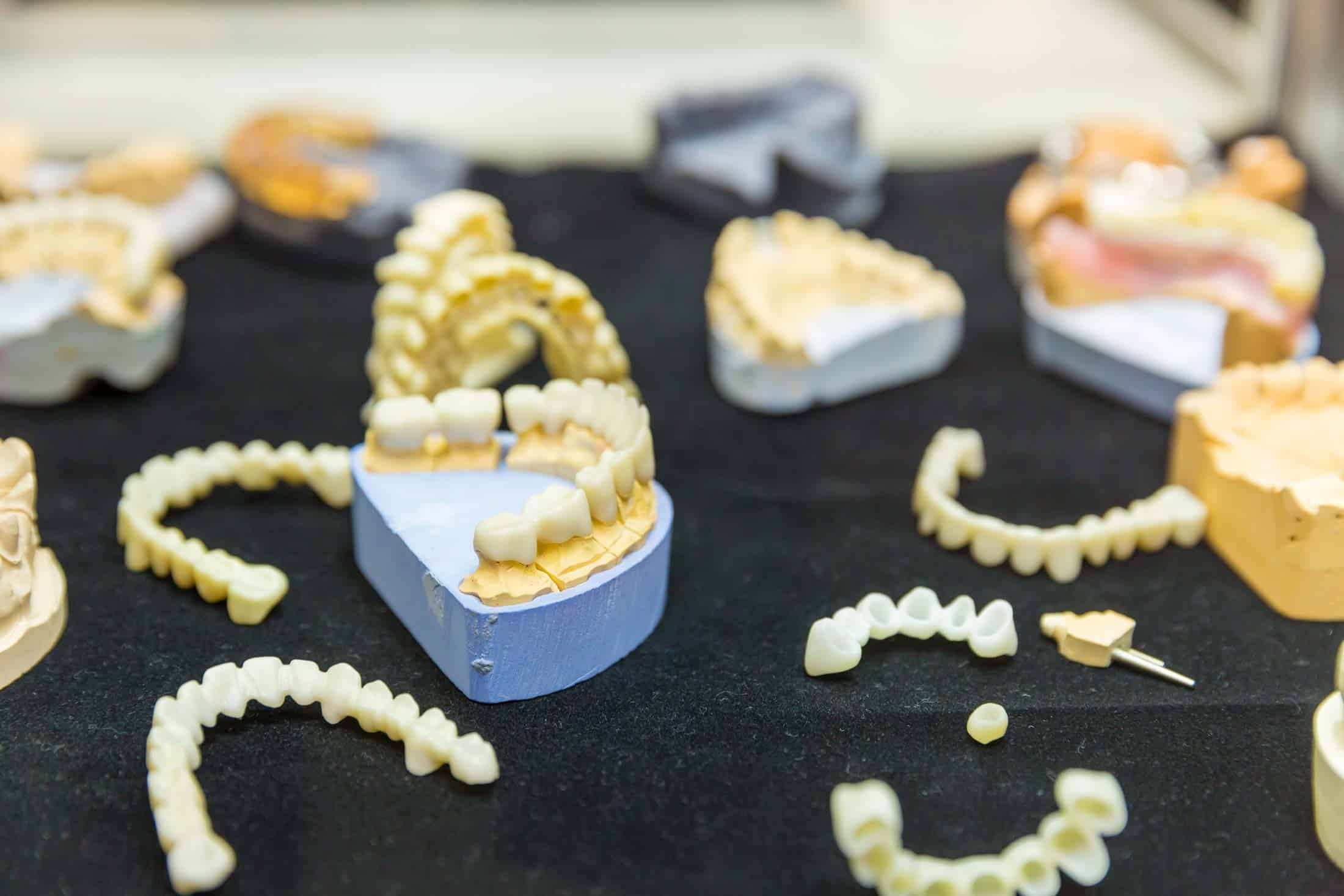 dentures-bg